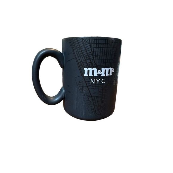 M&M's World Road Map New York City Black Map Ceramic Coffee Mug New 8 oz - Picture 1 of 7